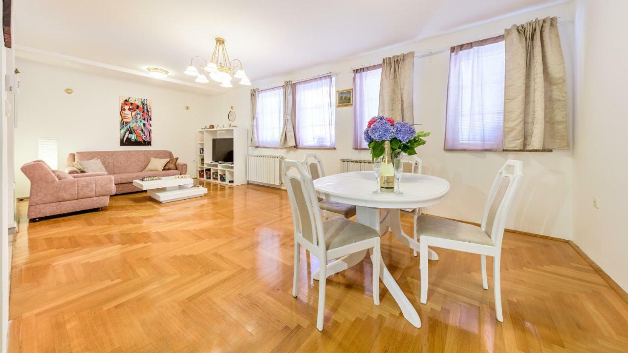 Central Apartment Smiley - Free Parking Загреб Екстериор снимка